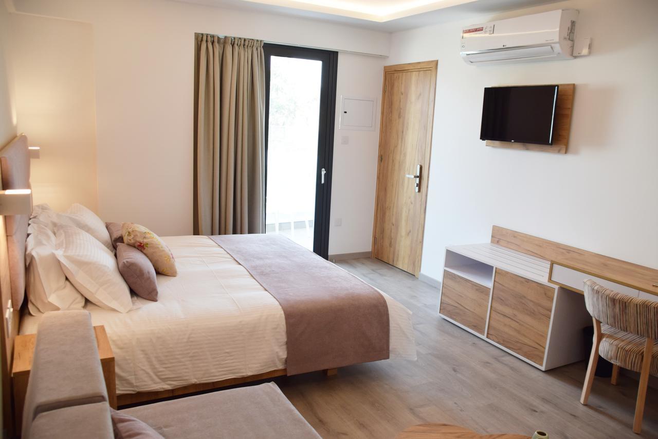 Hypnos Boutique Hotel (Adults Only) Nikosia Bagian luar foto